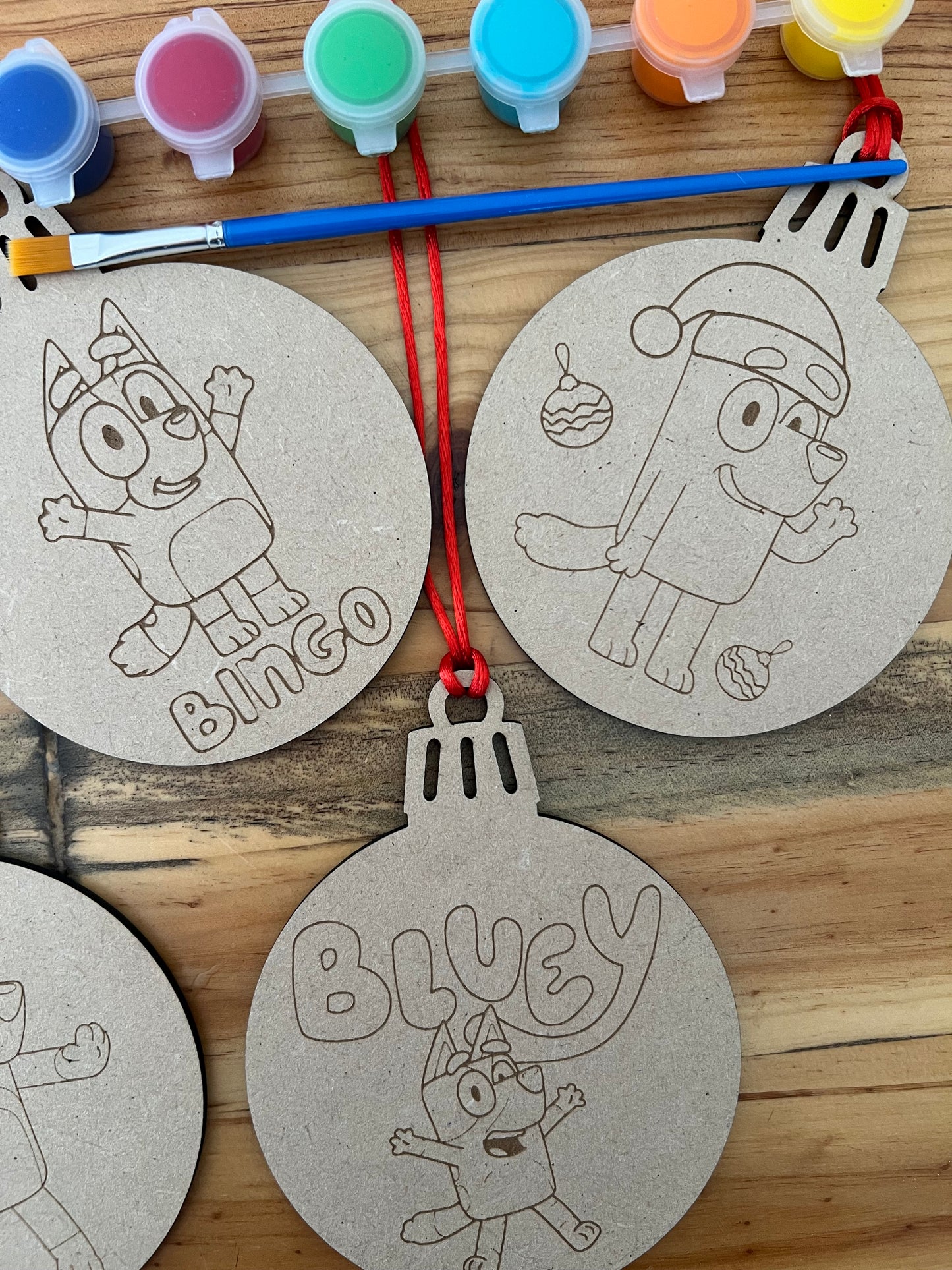 ‘A Bluey Christmas’ Paint Your Own Christmas Bauble Kit